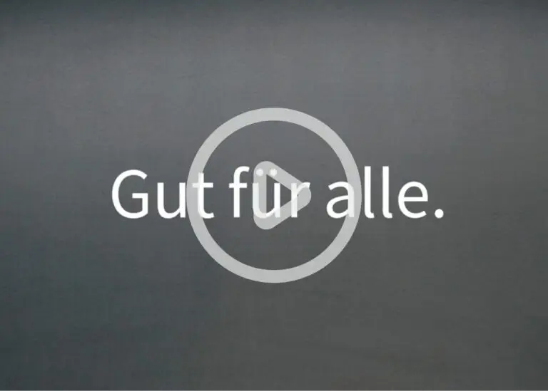 Text auf grauem Hintergrund mit der Aufschrift Gut für alle und einem Play-Symbol, das auf ein Video hinweist. Ideal für Inhalte zu Inklusion und Zugänglichkeit.